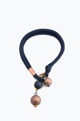 QUARTIERI Vintage Collana trasformabile blu notte con particolare in rame e perle