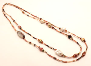 Collana lunga bronzo con pietre e perle