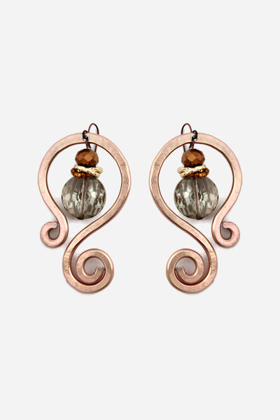 QUARTIERI Orecchini Klimt speculari, alluminio bronzo rosa e cristalli