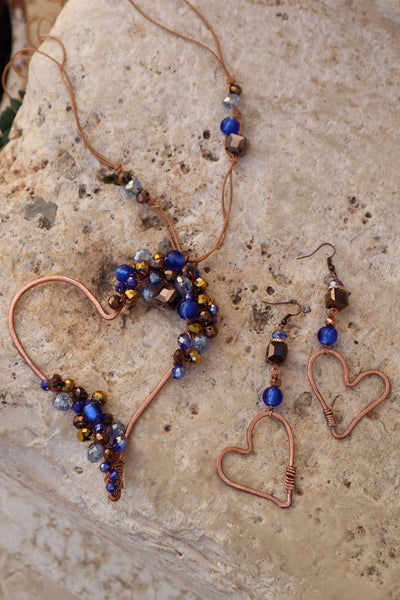 Collana di rame a forma di cuore con cristalli