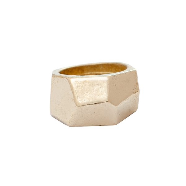 Chevalier in bronzo giallo realizzato attraverso la tecnica della cera persa