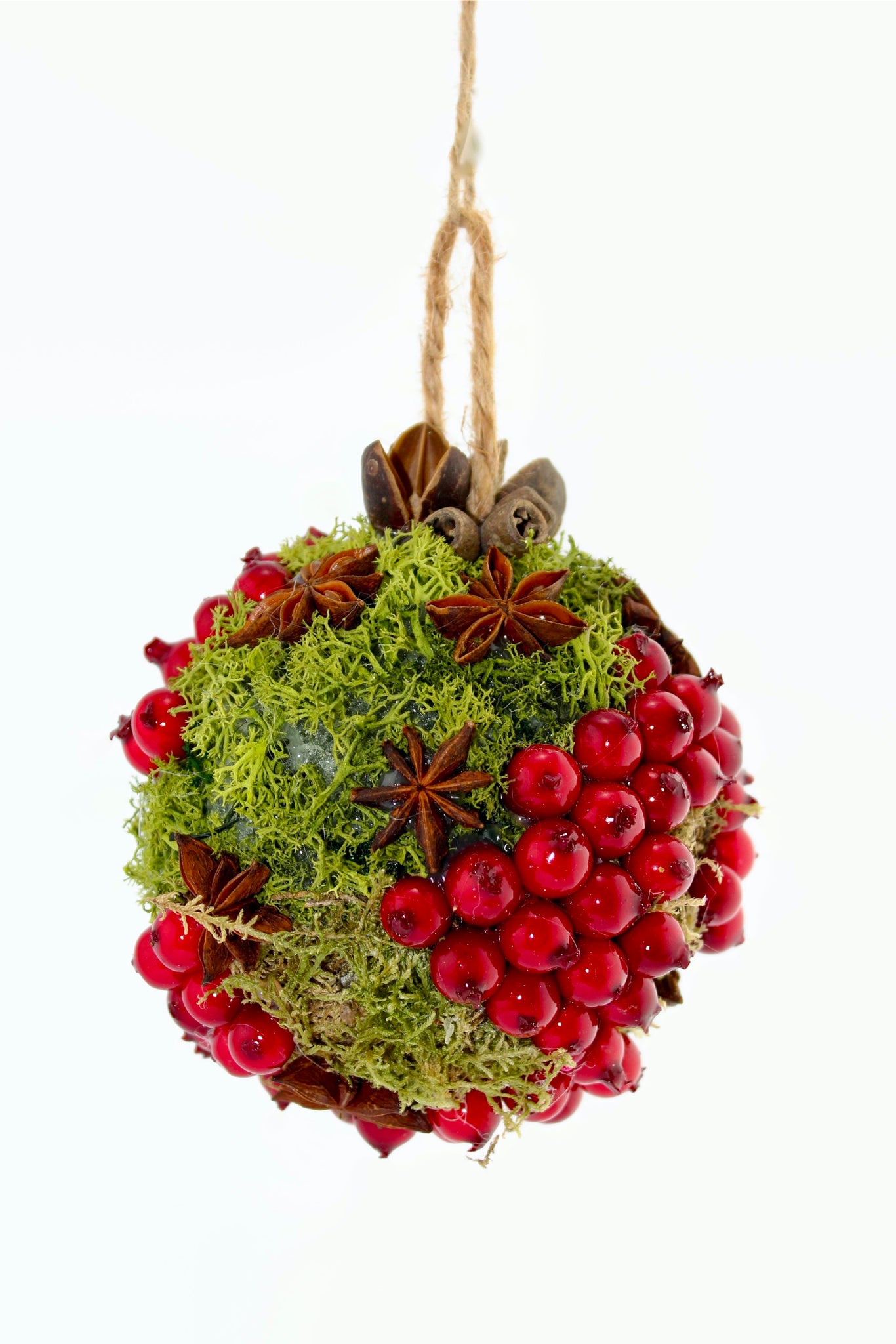 QUARTIERI Sfera decorativa con moscio, bacche rosa e anice stellato