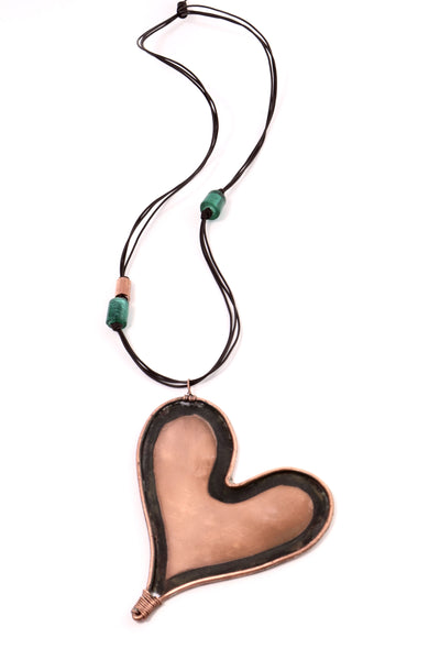 Collana a forma di cuore in lamiera di rame