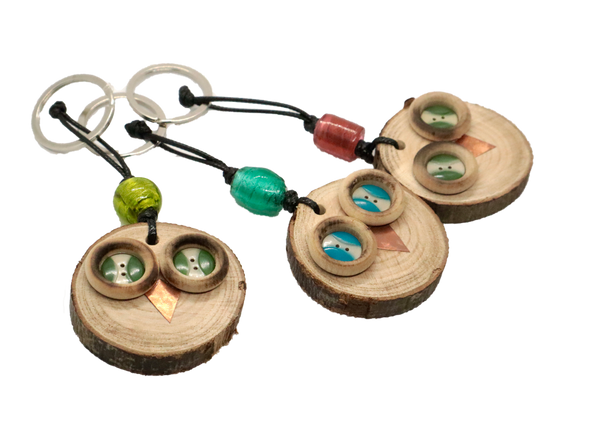 Portachiavi gufetto in legno e vetro di Murano