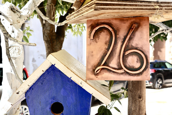 QUARTIERI Targhetta e numero civico in rame trattato