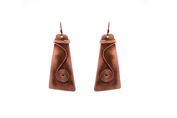 QUARTIERI Orecchini Tribal speculari in Rame